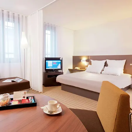 فندق أجنحة نوفوتيل Centre 4*