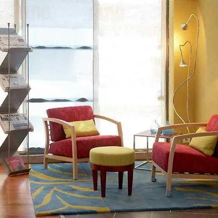 أجنحة نوفوتيل Centre 4*